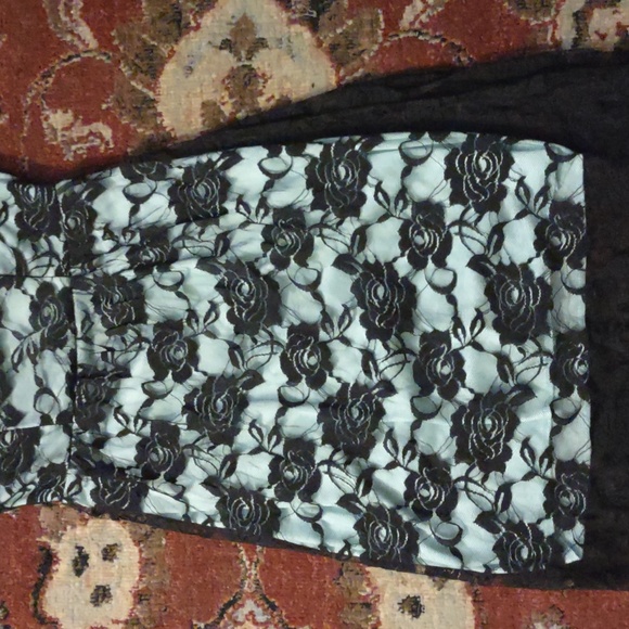 Vintage 2000s sweetheart lace prom dress - Picture 3 of 10